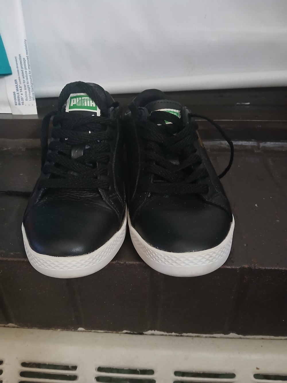 PUMA Kids' Black Low-Top Sneakers with White Sole